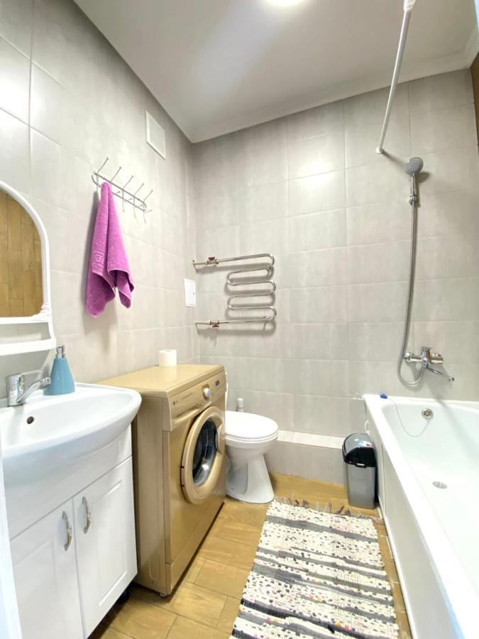 Medinahotelkz, #54, Вид На Закат, До Арбата 15 Мин Пешком, Halal Almatî Exterior foto